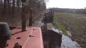 Едим за вербой на ДТ 75  по бездорожью