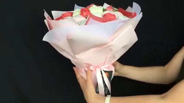 Сладкий букет "Три зефира с розами"
