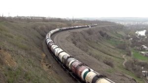 Тепловоз 2ТЭ116У-0253 с грузовым поездом