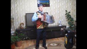 Раиль Едиханов - игра на тальянке #национальныйкостюм#оставайтесьдома