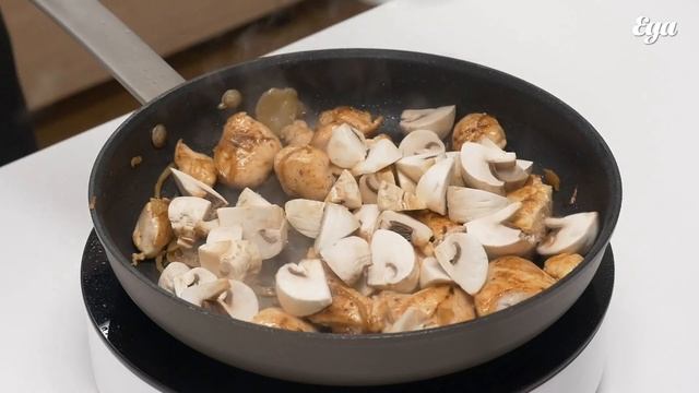 Царские блины с курицей и грибами