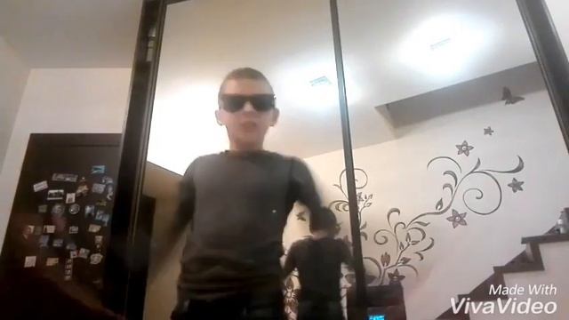 Прикол нашёл очки, и катаюсь на MINI SEGWAY смотреть онлайн