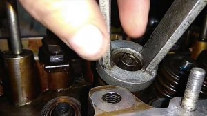 Как ЗАСУХАРИТЬ клапан ВАЗ классика. ВАЗ-2107. 2106. Быстро и легко!!!