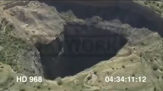 Самая глубокая отверстие в земле. Южная Африка(South Africa) смотреть онлайн