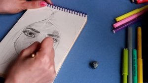 Как рисовать портрет / Как рисовать лицо портрет девушки / Рисунок карандашом Процесс