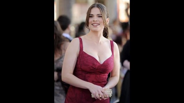 Hayley Atwell Hot смотреть онлайн