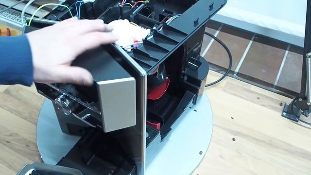 Open Siemens EQ.9 housing + components explained смотреть онлайн