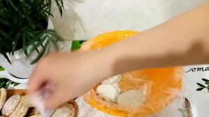 Простейший торт без выпечки ?из пряников,бананов,киви и сметаны?