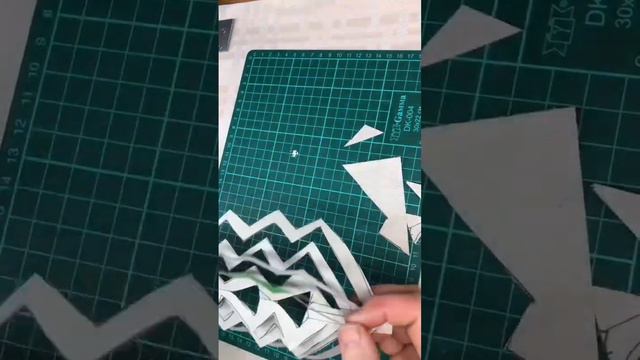 Как сделать елочку из цветного картона своими руками. How to made Christmas tree from paper. DIY.