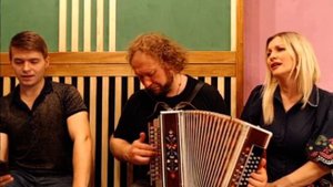 Бабкины Внуки - Песня брянских партизан(отрывок из ИХ эфира)