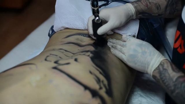 Татуировки в Новочеркасске Спина за один сеанс смотреть онлайн