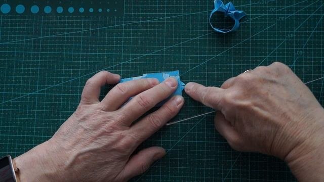 Кольцо из бумаги