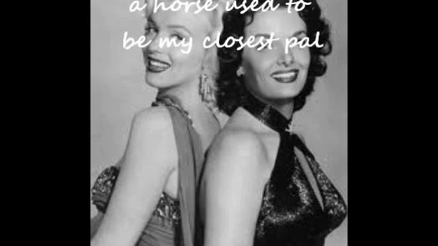 Marilyn Monroe and Jane Russell - Two little girls from little rock with lyrics смотреть онлайн