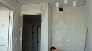 Ремонт своими руками. Виниловые обои. Как клеить правильно.