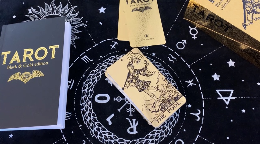 Обзор колоды Black&Gold Tarot| Таро Чёрное на Золоте