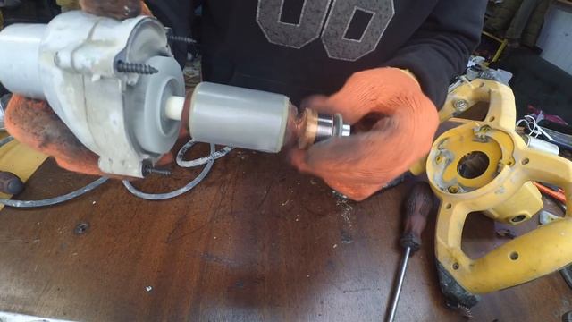 Ремонт строительного миксера Kompas смотреть онлайн