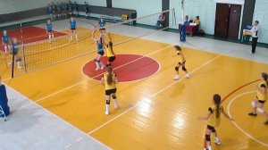 ВОЛЕЙБОЛ Тутаев - Рыбинск. Турнир среди девочек 2003-2004 г   в  г Рыбинск (ноябрь 2014).mp4