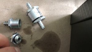 Дизель и обратный клапан, магнитный фильтр  + и -