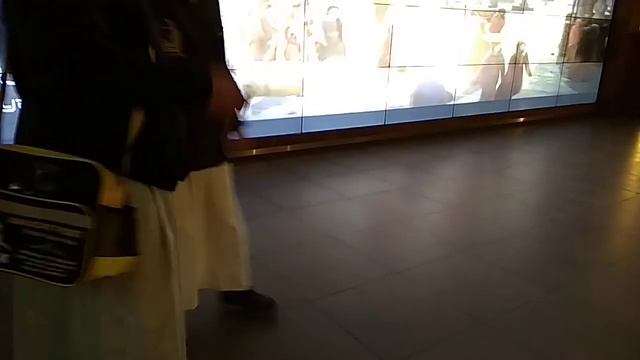 Она шила Коран 32 года, история пакистанской женщины в музее Корана в Медине