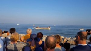 Processione in mare dopo l'apertura della Porta Santa