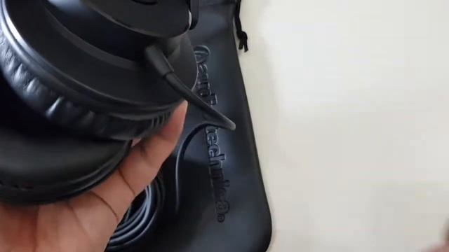 Unboxing Headphone Audio Technica ATH M30x смотреть онлайн