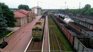 ВЛ8М-1002 с грузовым составом следует по станции Криничная. ДонЖД. 03.06.2019 г.