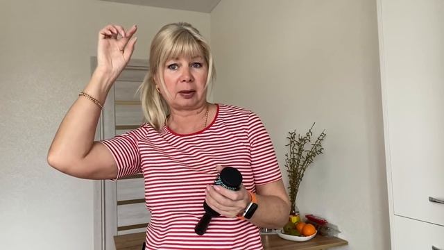 Прислали новый ФЕН из Харькова, Новая Почта работает, как снять наклейки с посуды / АРИНА БЕЛАЯ смотреть онлайн