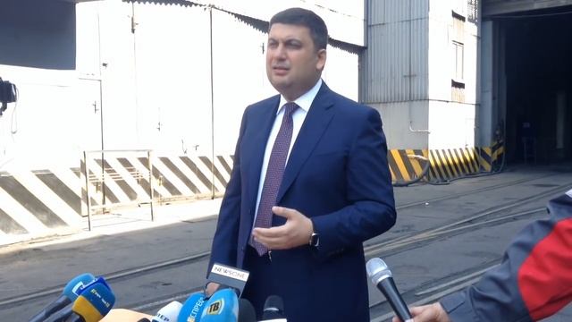 Премьер министр гройсман на аглофабрике смотреть онлайн