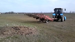 Трактор МТЗ 82.1 и культиватор КПС-4