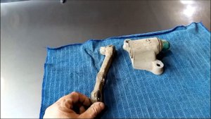 Нива Шевролет поломка маятникового рычага.