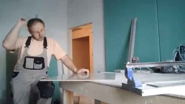 Как резать керамогранит, без пыли смотреть онлайн