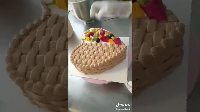 Классный способ сделать торт- сердечко♥♡