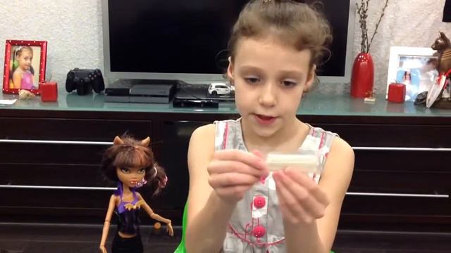 Monster high конфета с брелком. Описание смотреть онлайн