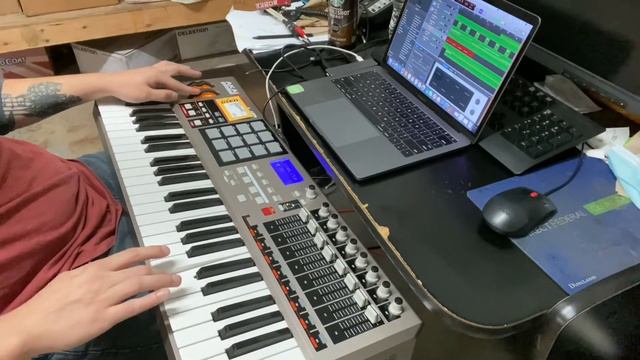 Akai MPK 49 Midi controller at MGRBoston.com смотреть онлайн