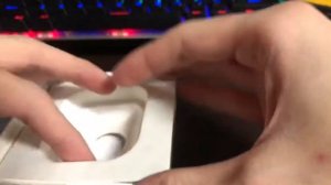 Распаковка наушников Apple AirPods 2 самая качественная реплика