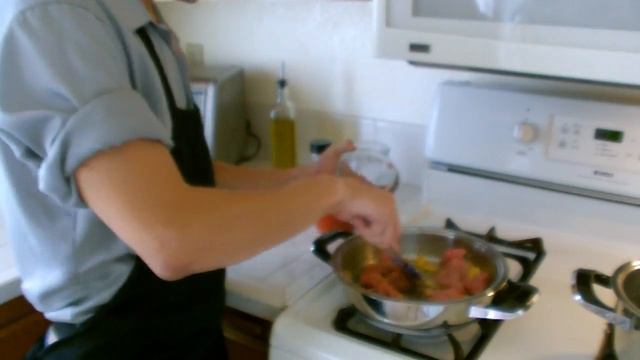 Fettuccine alla Bolognese смотреть онлайн