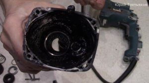 Перфоратор Makita 2450, не держит бур в патроне, причина и как устранить.
