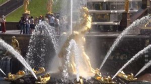 "Самсон, раздирающий пасть льва"