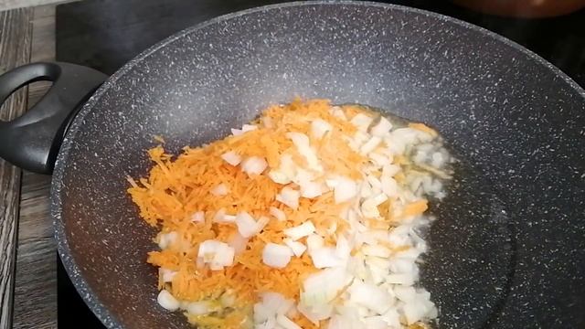ГОРОХОВЫЙ СУП! Так готовила еще моя БАБУШКА! Делюсь секретом вкусного ГОРОХОВОГО СУПА!Все хотят еще