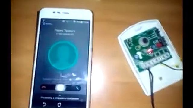 Простейшая GSM сигнализация из старого телефона с датчиком движения смотреть онлайн