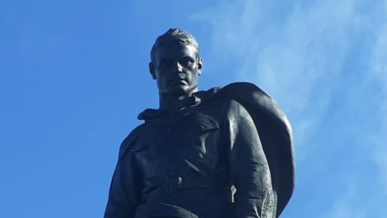 Ржев, мемориал советскому солдату