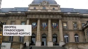 Дворец правосудия. Главный корпус | Остров Сите. Достопримечательности Парижа
