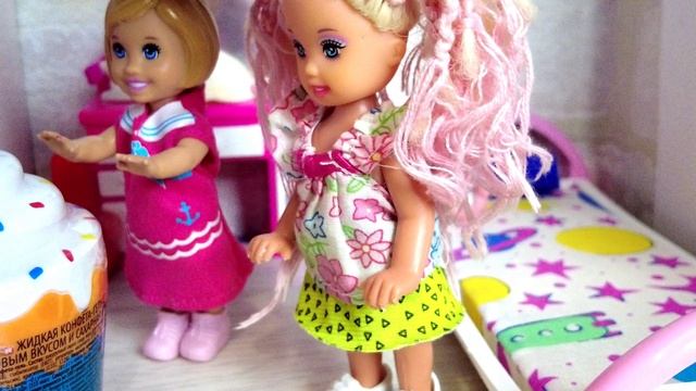 Канал даринелка видео. Даринелка тв катя и макс весёлая семейка куклы барби. Канал даринелка видео. Даринелка тв. Кукла из даринелки тв.