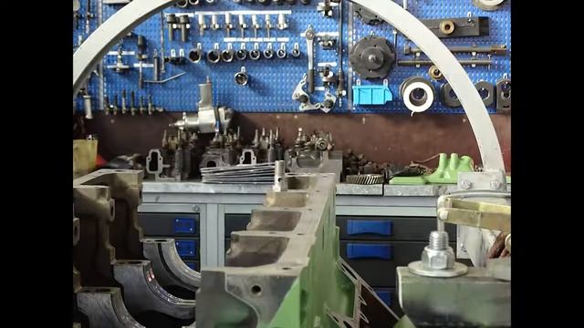 Motorinstandsetzung Mercedes Benz SK 1844 OM442 LA,Reparatur, Überholung смотреть онлайн