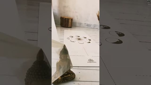 Premium коврик для йоги Sun Moon Gold от Арт Йогаматик смотреть онлайн