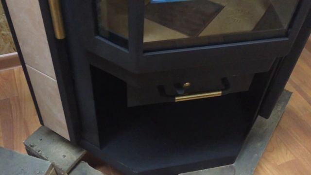 Какой угловой камин лучше: Мета Нева или Бавария изразец? Сравнение каминов двух производителей. смотреть онлайн