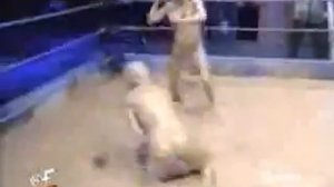 женские бои в грязи
