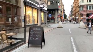 Stockholm Walks: Drottninggatan - Kungsgatan. Ordinary evening in central Stockholm