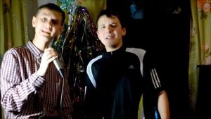 №002 D&V 'Стоят девчонки юбки по колено' HD