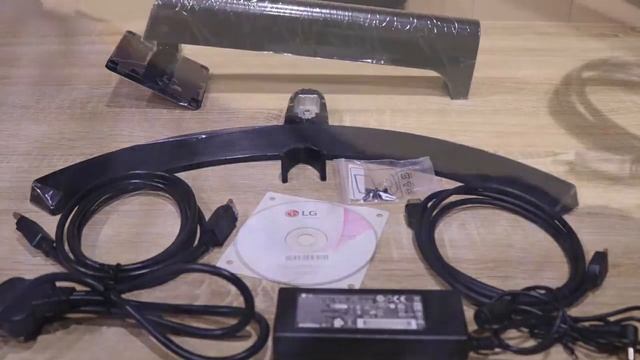 LG 34UM68 Unboxing & Overview смотреть онлайн